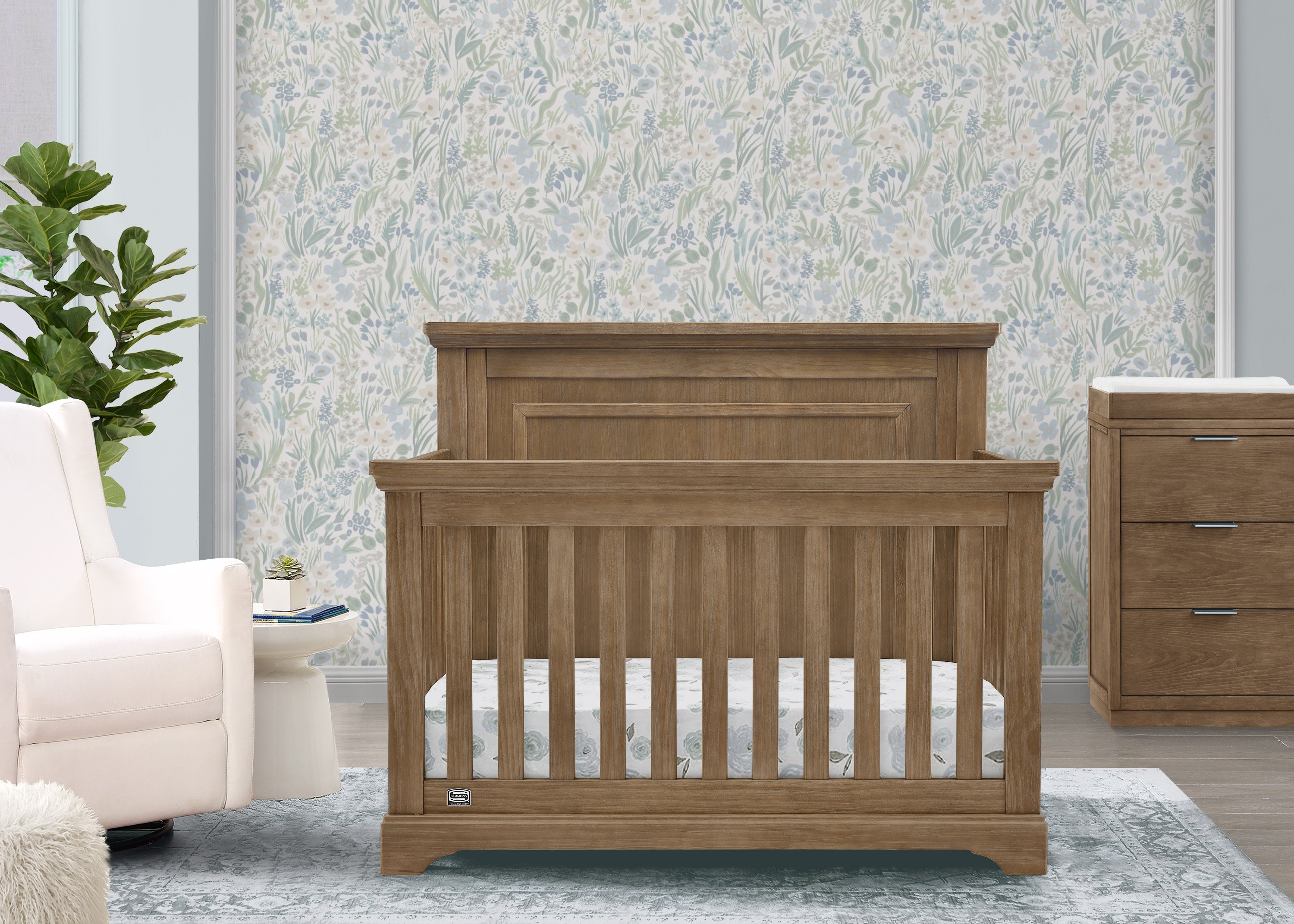 Simmons fashion crib set