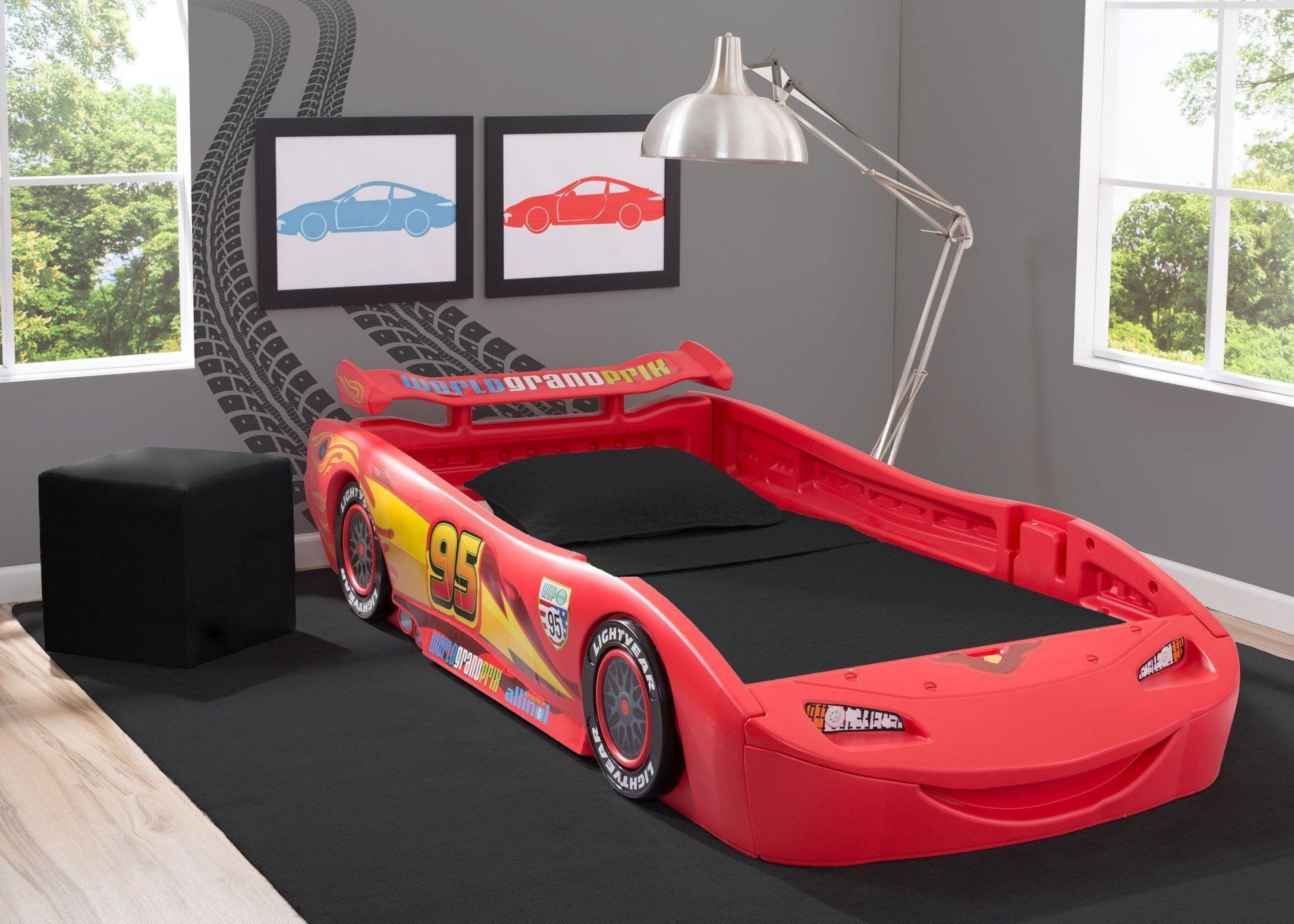 Lightning mcqueen 2025 bed with trundle