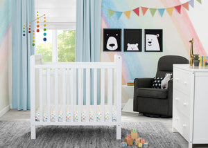 Delta bianca white crib on sale